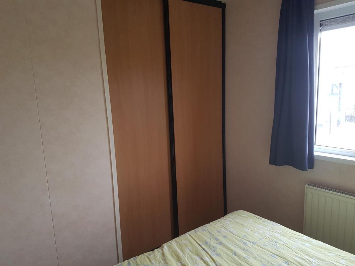 Strandhut 64 Sint Annaland Bagian luar foto